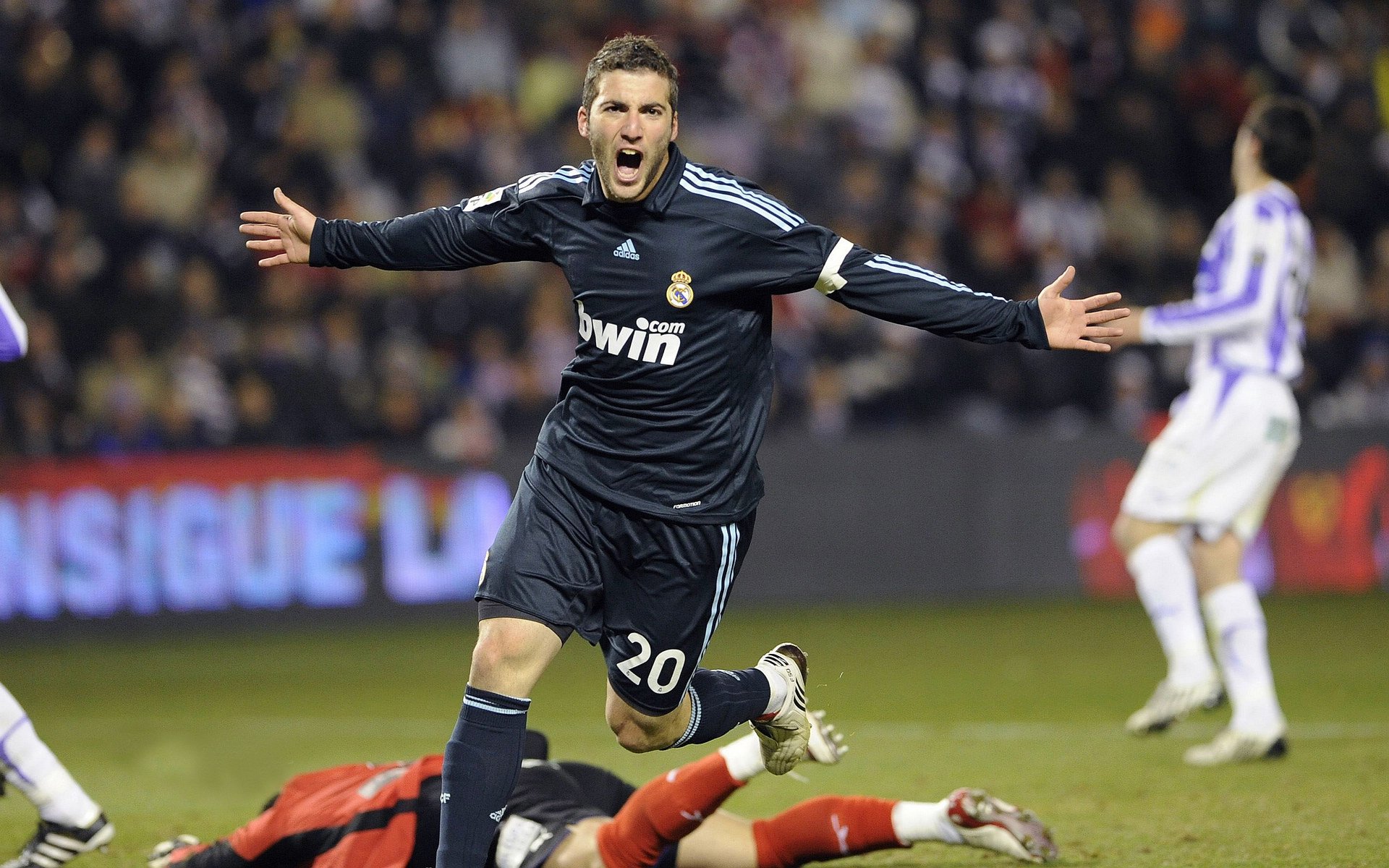 _科技+体育：装备革命引领未来运动新潮流_，装备器材革新